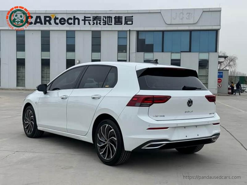Volkswagen Volkswagen Golf Mk8 2024 1.4 TSI Style 7-speed DSG 50th Anniversary Edition