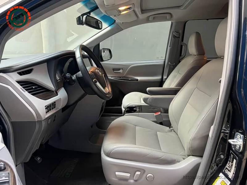 Toyota Toyota Sienna 2015 3.5L V6 LE AWD Minivan