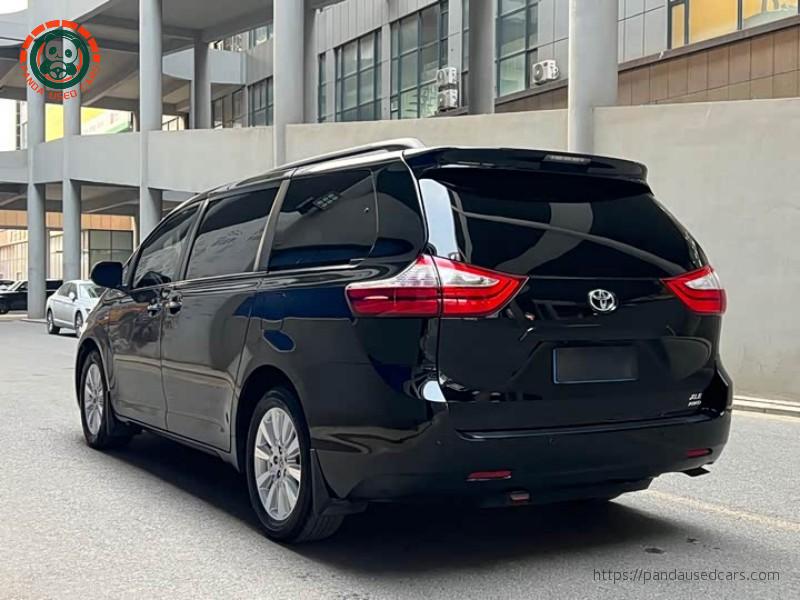 Toyota Toyota Sienna 2015 3.5L V6 LE AWD Minivan