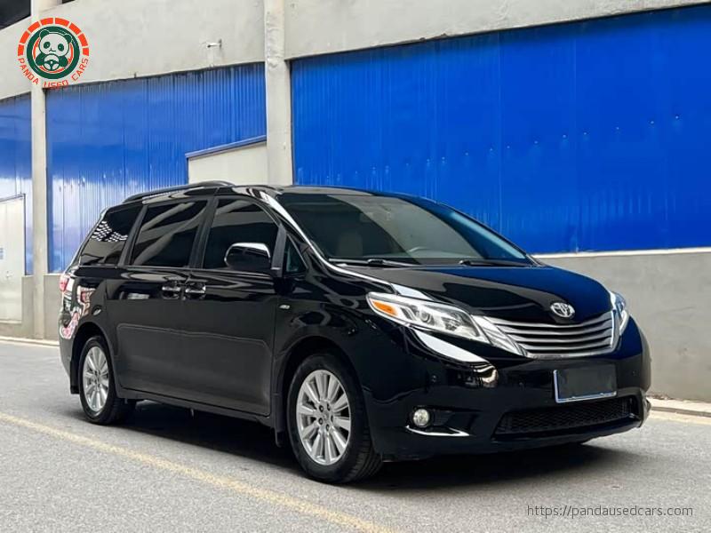 Toyota Toyota Sienna 2015 3.5L V6 LE AWD Minivan