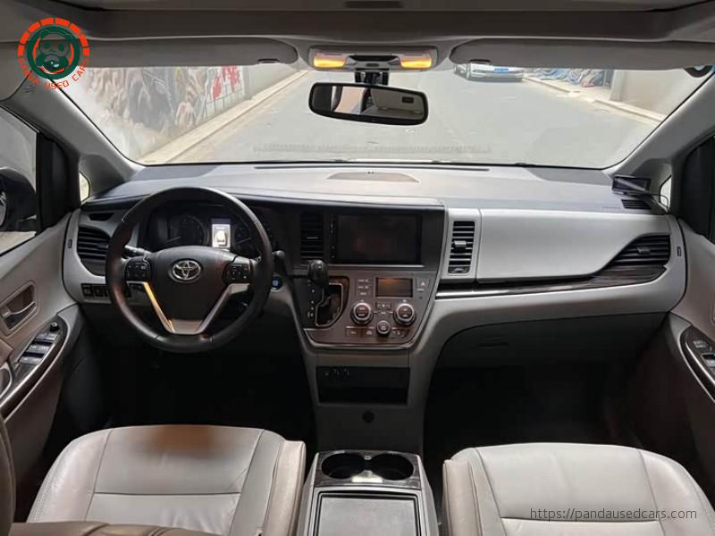 Toyota Toyota Sienna 2015 3.5L V6 LE AWD Minivan