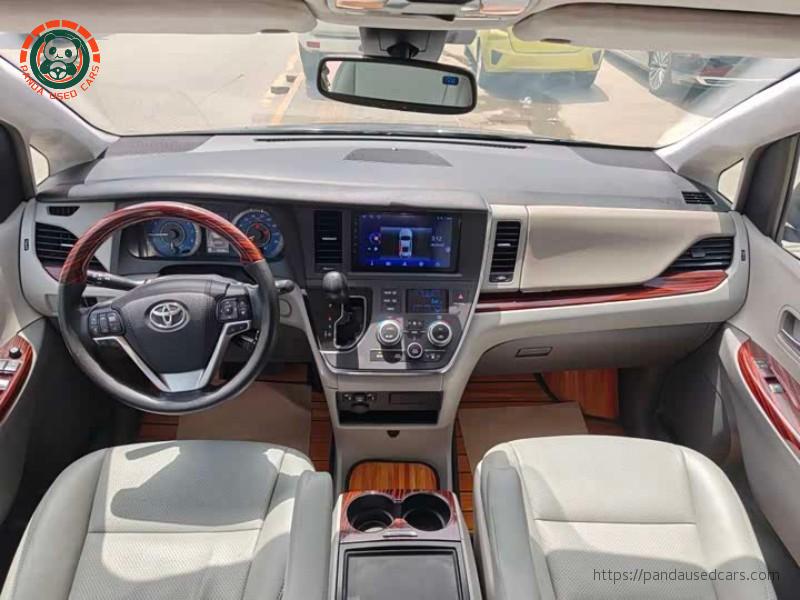 Toyota Toyota Sienna 2018 3.5L V6 FWD / AWD (US Spec)