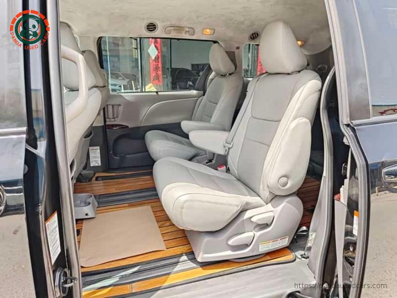 Toyota Toyota Sienna 2018 3.5L V6 FWD / AWD (US Spec)