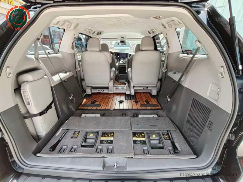 Toyota Toyota Sienna 2018 3.5L V6 FWD / AWD (US Spec)