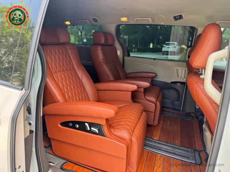 Toyota Toyota Sienna 2019 3.5L V6 FWD (L / LE / XLE / Limited)