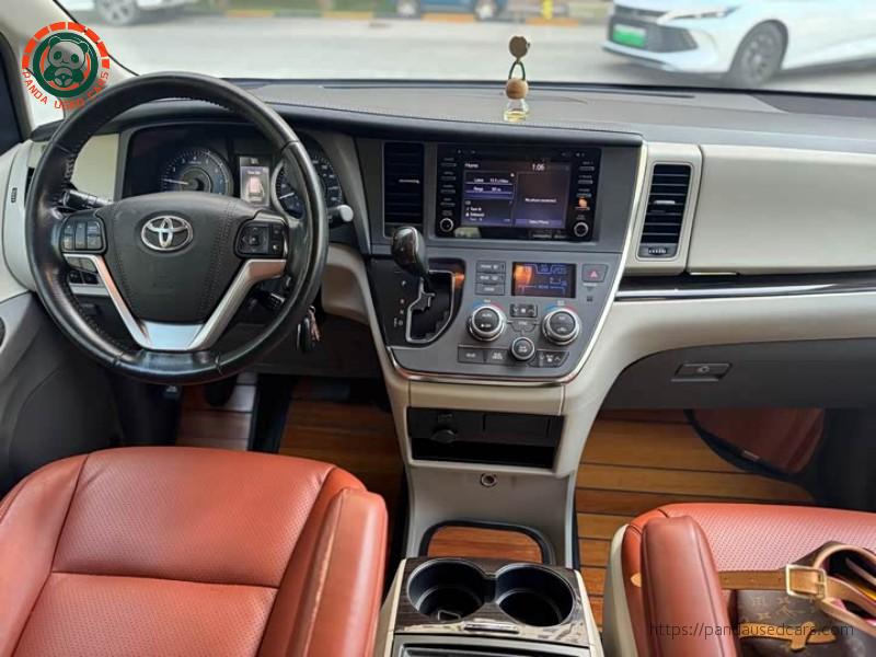 Toyota Toyota Sienna 2019 3.5L V6 FWD (L / LE / XLE / Limited)