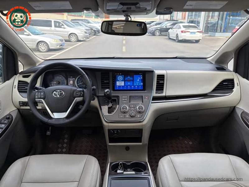Toyota Toyota Sienna L 2015 FWD 7-Passenger 3.5L V6 edition