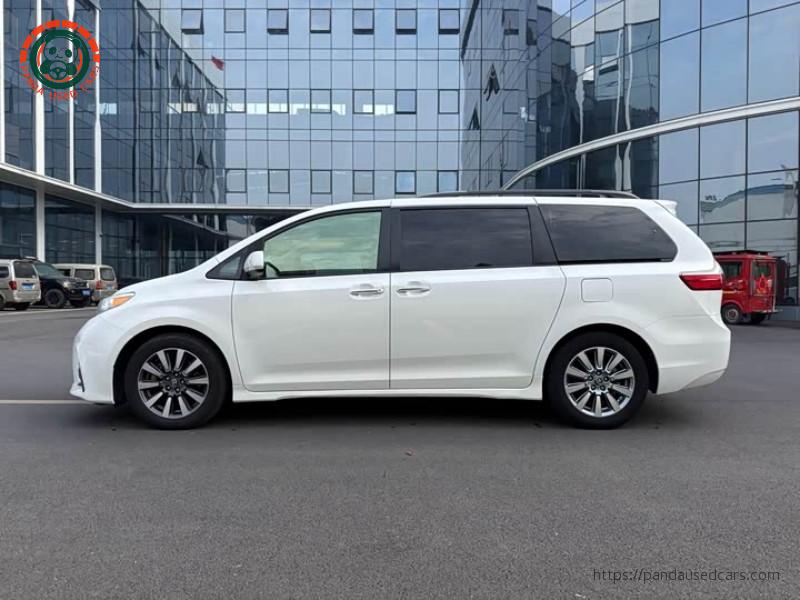 Toyota Toyota Sienna L 2015 FWD 7-Passenger 3.5L V6 edition