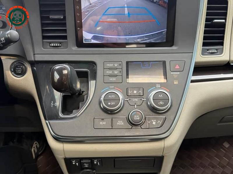 Toyota Toyota Sienna L 2015 FWD 7-Passenger 3.5L V6 edition