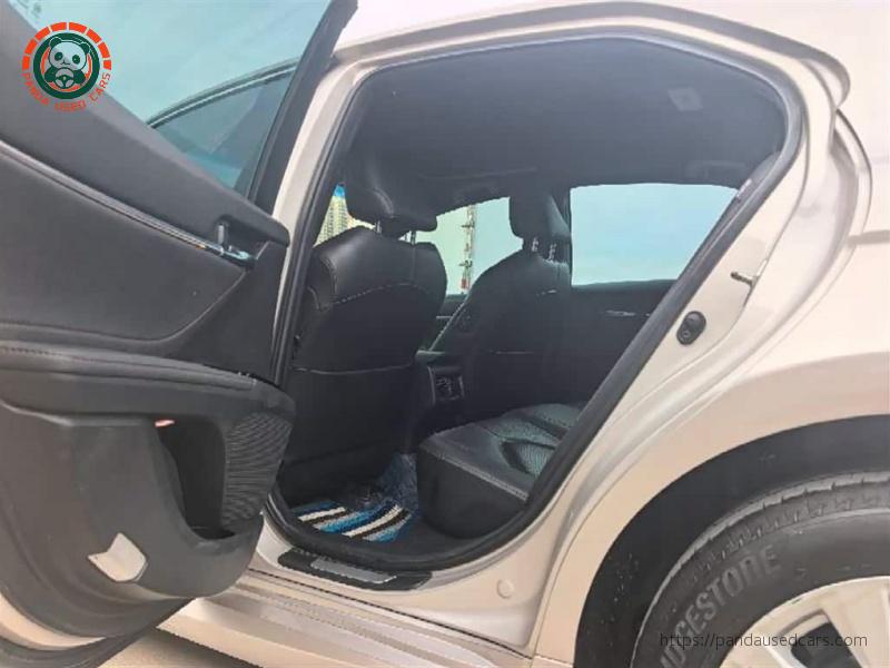 Toyota 2019 Toyota Camry 2.0G Luxury Version China VI Emission Standard