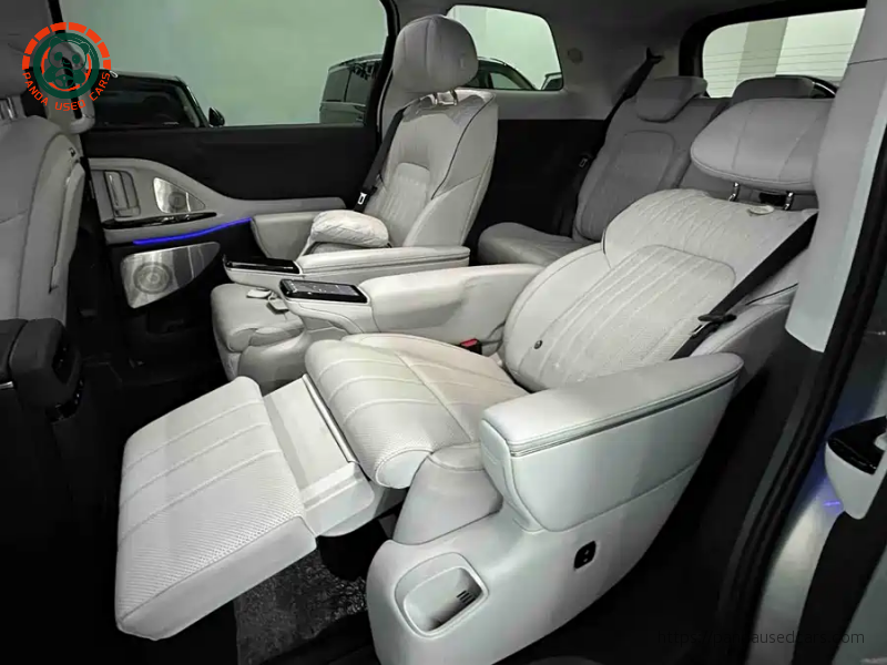 Voyah 2025 Lantu Dreamer EV 4WD Flagship Kunpeng Edition