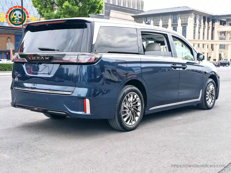 Voyah 2025 Lantu Dreamer EV 4WD Flagship Kunpeng Edition