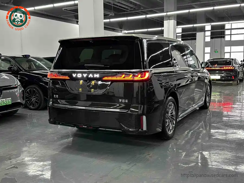 Voyah 2025 Lantu Dreamer EV 4WD Flagship Kunpeng Edition