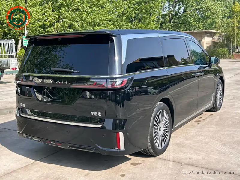Voyah 2025 Lantu Dreamer EV 4WD Flagship Kunpeng Edition