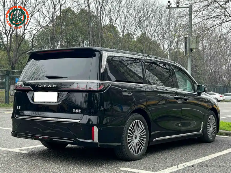 Voyah 2025 Lantu Dreamer EV 4WD Flagship Kunpeng Edition