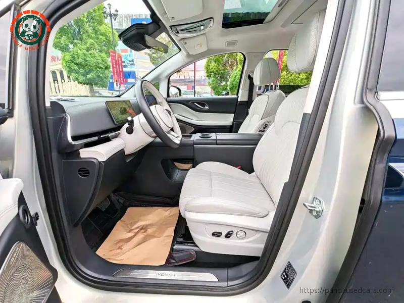 Voyah 2025 Lantu Dreamer EV 4WD Flagship Kunpeng Edition