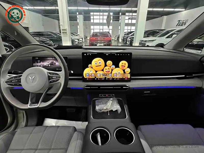 Voyah 2025 Lantu Dreamer EV 4WD Flagship Kunpeng Edition