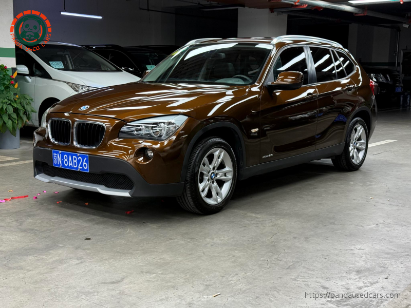 BMW X1 2012 xDrive20i Luxury model, 68,100 km