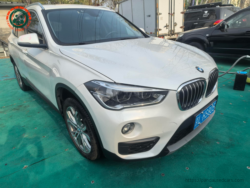 BMW BMW X1 2019 sDrive20Li Leading Edition, 121,000 km