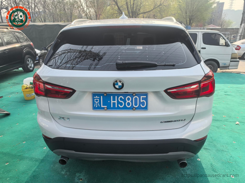 BMW BMW X1 2019 sDrive20Li Leading Edition, 121,000 km