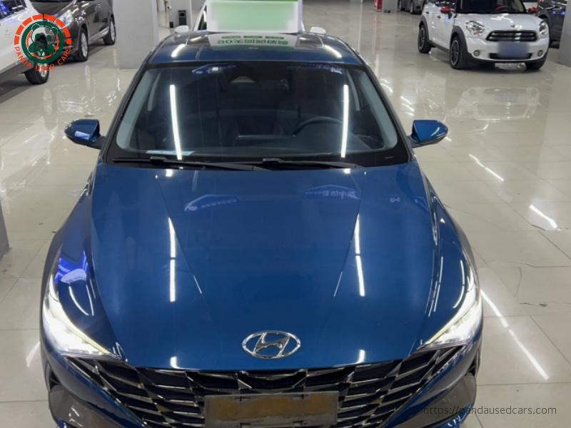 Hyundai Elantra 2022 1.5L CVT LUX Premium