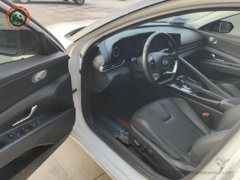 Hyundai Hyundai Elantra 2023 1.5L CVT TOP Flagship