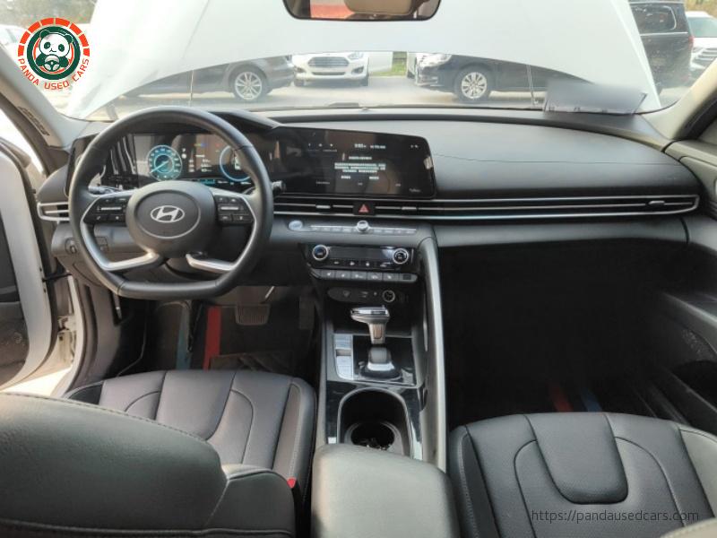Hyundai Hyundai Elantra 2023 1.5L CVT TOP Flagship