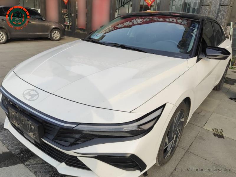 Hyundai Hyundai Elantra 2023 1.5L CVT TOP Flagship