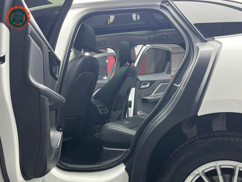 JAGUAR Jaguar F-PACE 2018 2.0T 2WD Urban Luxury Edition, 156,100 km