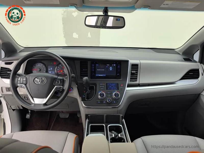 Toyota Toyota Sienna 2015 LE FWD 8‑Passenger 3.5L V6
