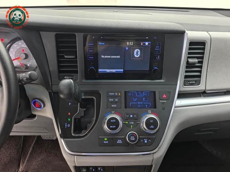 Toyota Toyota Sienna 2015 LE FWD 8‑Passenger 3.5L V6