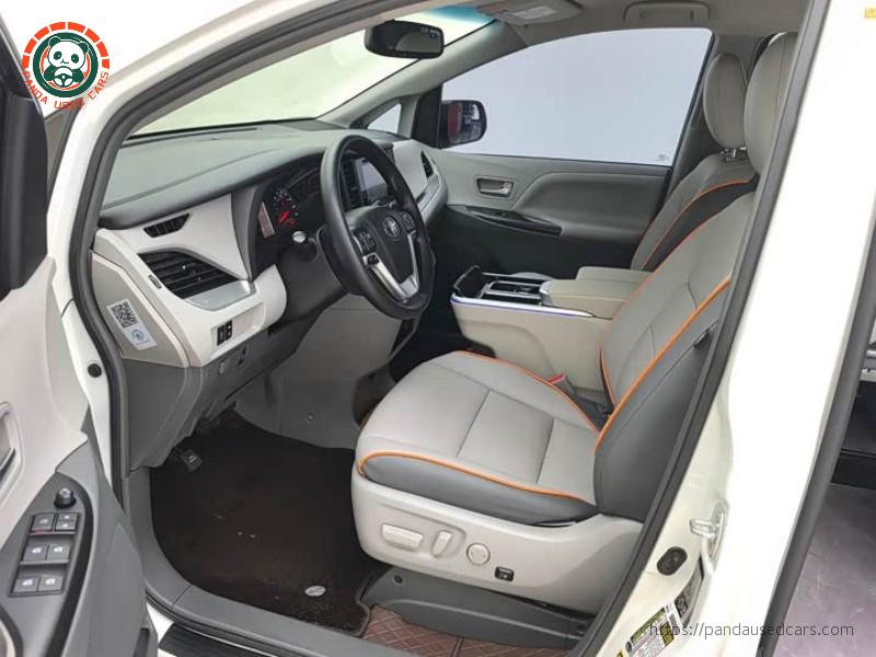 Toyota Toyota Sienna 2015 LE FWD 8‑Passenger 3.5L V6