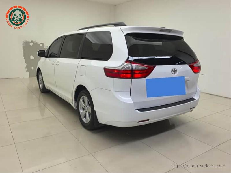 Toyota Toyota Sienna 2015 LE FWD 8‑Passenger 3.5L V6