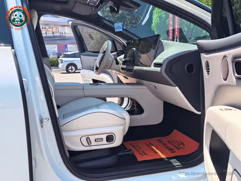 Li Auto Li Auto i6 2025 2WD Standard Version