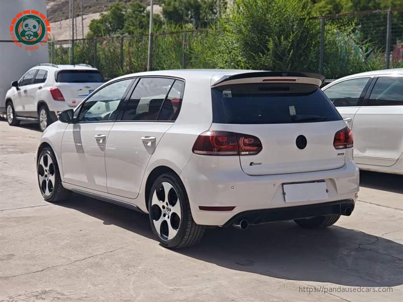 Volkswagen 2012 Volkswagen Golf GTI 2.0TSI