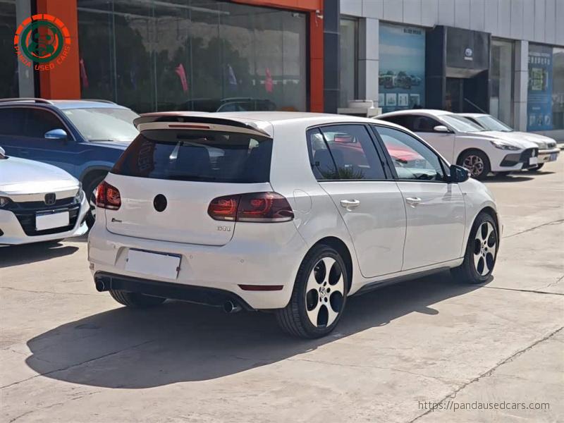 Volkswagen 2012 Volkswagen Golf GTI 2.0TSI