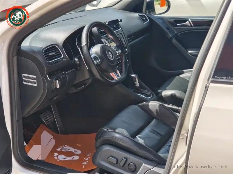Volkswagen 2012 Volkswagen Golf GTI 2.0TSI