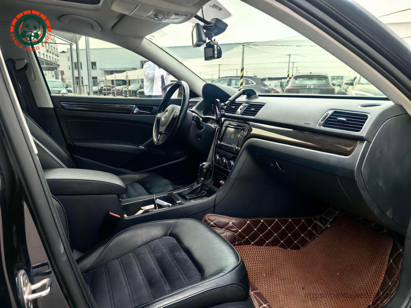 Volkswagen 2015 Volkswagen Passat 2.0TSI DSG Royal Edition: 151,000 RMB