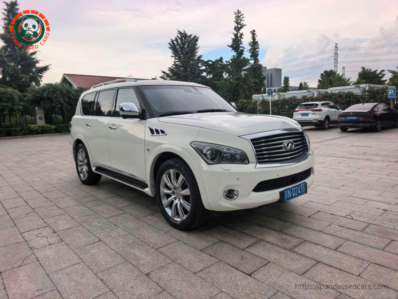Infiniti Infiniti QX80 2013 model, 5.6L 4WD, 119,100 km