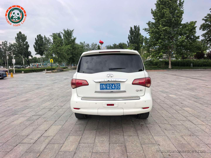 Infiniti Infiniti QX80 2013 model, 5.6L 4WD, 119,100 km