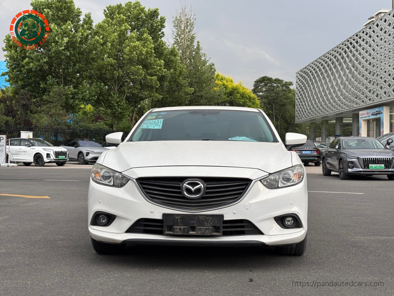 Mazda Mazda Atenza 2014 2.0L Blue Sky Fashion Edition, 76,600 km