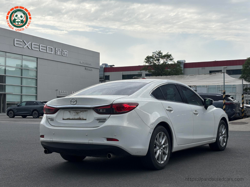 Mazda Mazda Atenza 2014 2.0L Blue Sky Fashion Edition, 76,600 km