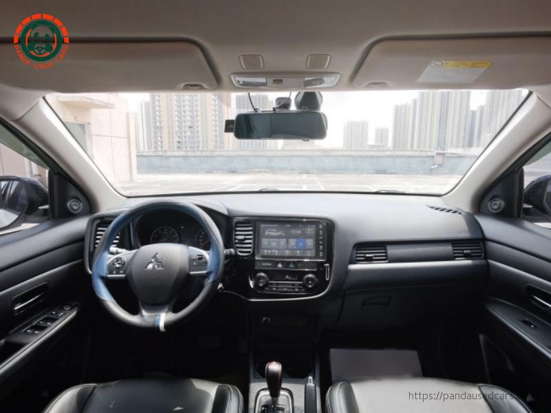 Mitsubishi Mitsubishi Outlander 2018 2.0L 2WD Glory 5-Seat