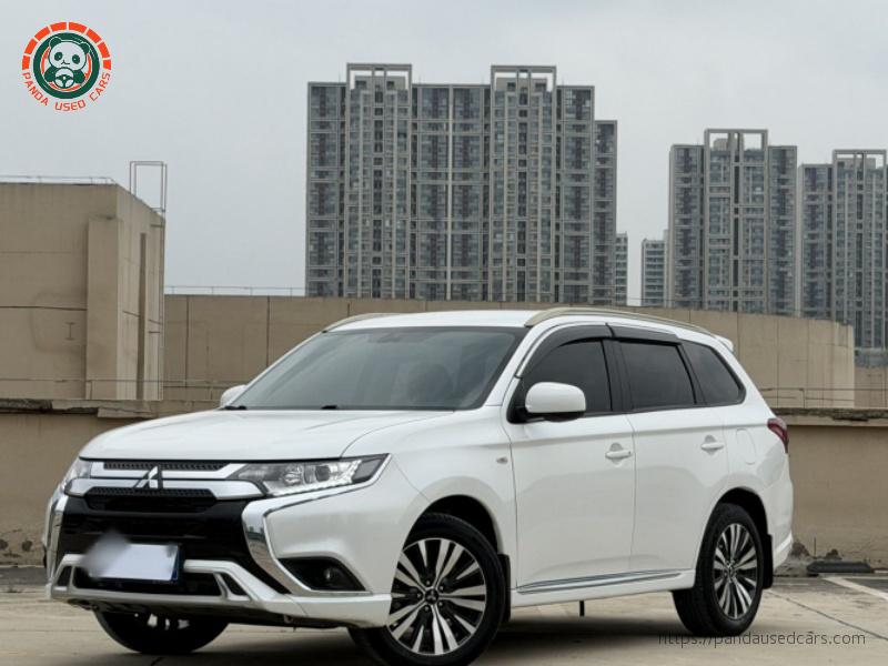 Mitsubishi Mitsubishi Outlander 2018 2.0L 2WD Glory 5-Seat