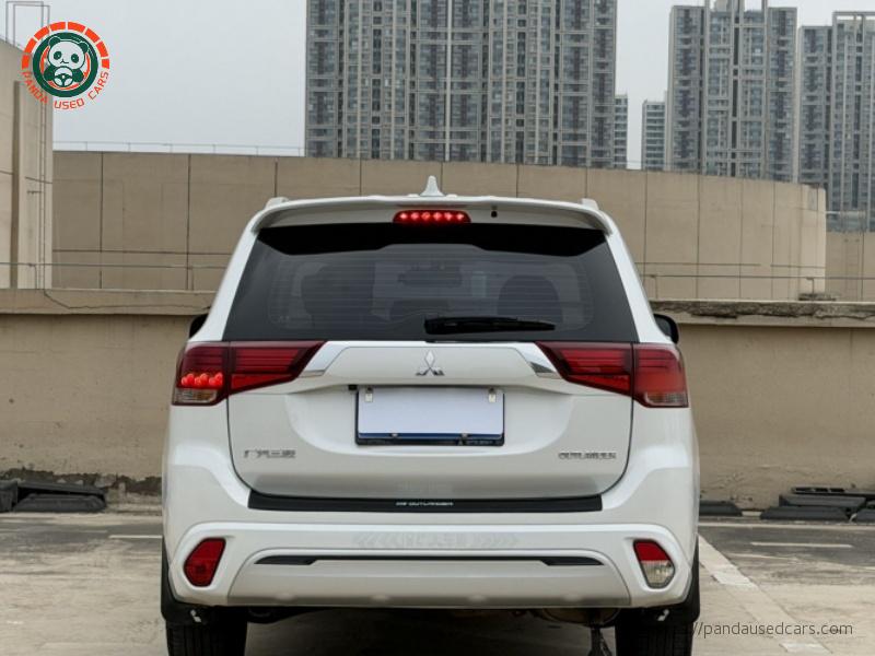 Mitsubishi Mitsubishi Outlander 2018 2.0L 2WD Glory 5-Seat