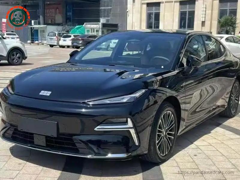 Geely Geely Galaxy Starshine 8 2025 130km EM-i Premium Version