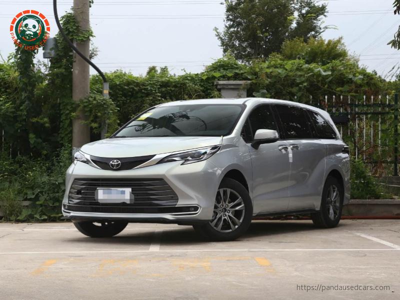 2026 Sienna 2.5L Hybrid Two-Wheel Drive Luxury Edition