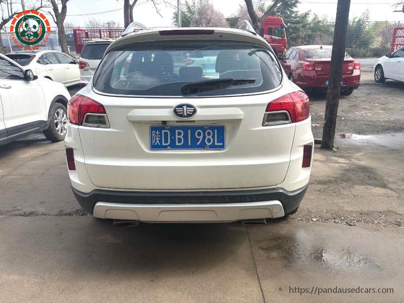 BESTUNE Besturn 2015 X80 2.0 Basic Edition MT