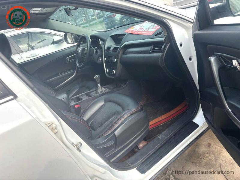 BESTUNE Besturn 2015 X80 2.0 Basic Edition MT