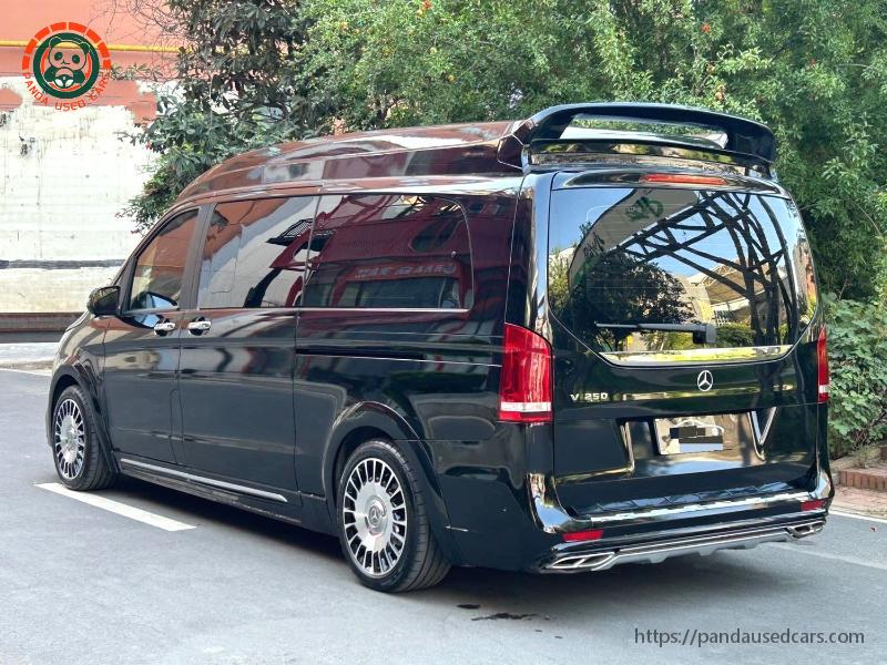 Mercedes-Benz Mercedes-Benz V-Class 2018 V 260 L 2.0T Exclusive Extended Version AT